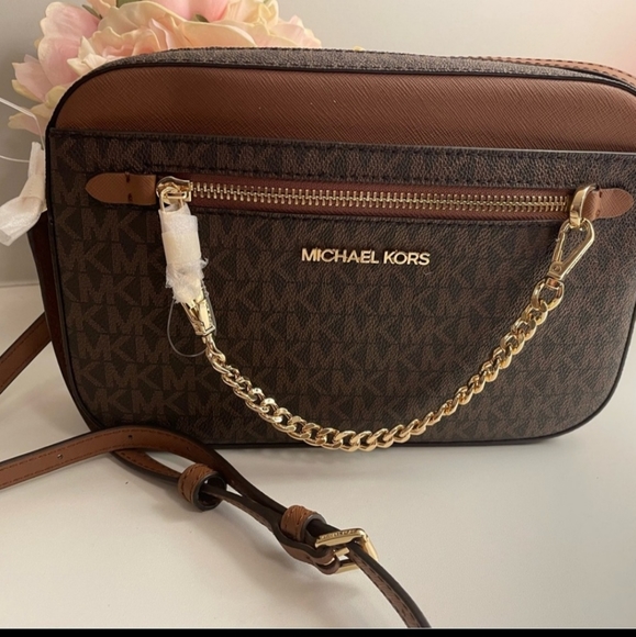 MICHAEL KORS JET SET SIGNATURE CROSSBODY NWT - Picture 4 of 10